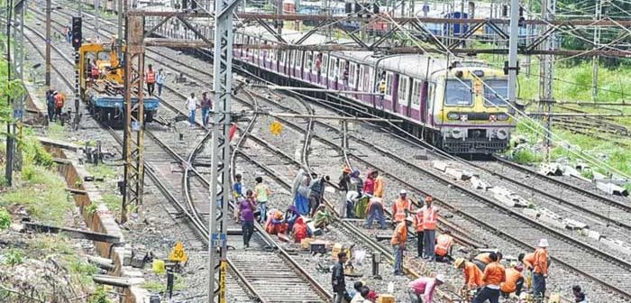 Jumbo block between Churchgate and Mumbai Central stations