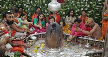 Mahashivratri festival was celebrated with great enthusiasm in Mahakaleshwar temple