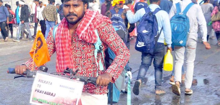 A devotee reached Prayagraj by cycling from Calcutta to take bath in Sangam during Maha Kumbh